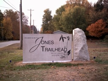 Jones Trail 007.jpg